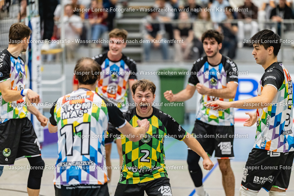 Volleyball I Herren I Saison 2026-2027 I 2. Bundesliga Nord I 03. Spieltag I Kieler TV - TSV Giesen GRIZZLYS II | Jasper Lorenz Fotografie - Realisiert mit Pictrs.com