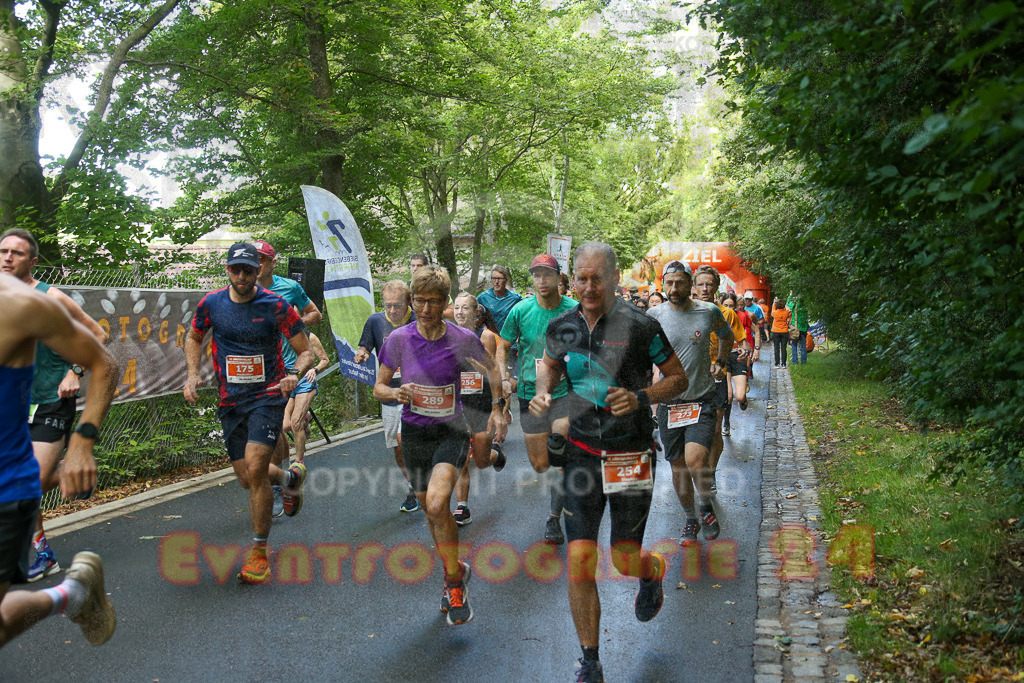 250914_1100_EX1_1181 | Sportfotografie im Rhein-Sieg Kreis, Köln, Bonn, NRW, Rheinland Pfalz, Hessen, etc. Unser Tätigkeitsfeld umfasst den Laufsport vom Volkslauf über den Marathon, Duathlon, Triathon bis zum Ultralauf wie Kölnpfad Ultra oder Schindertrail.