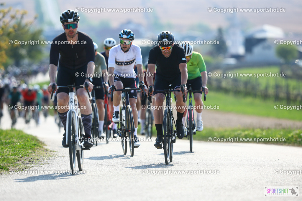165_TRA55310 | Neusiedlersee Radmarathon 2026@sportshot_your_pictrs #yourpictures#roadtowm2029 #nrm #neusiedlerseeradmarathon #neusiedlersee #neusiedlerseetourismus #burgenland #mörbisch #nrm26 #burgenlandtourismus #voglundco #poweredbyburgenlandtourismus #radsport #rad #marathon #ucigranfondo #visitburgenland #ucigranfondoworldseries