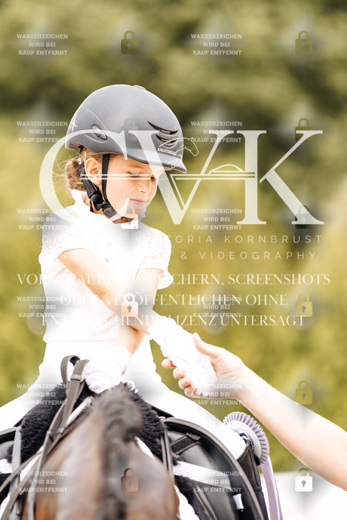 CK907235 | Turnierfotografie Pferdefotografie Trier Rheinland-Pfalz Pferdesport Reitsport Tierfotografie Sportfotografie Pferdevideo Pferdevideografie Equestrianvideography equestrianphotography  - Realisiert mit Pictrs.com