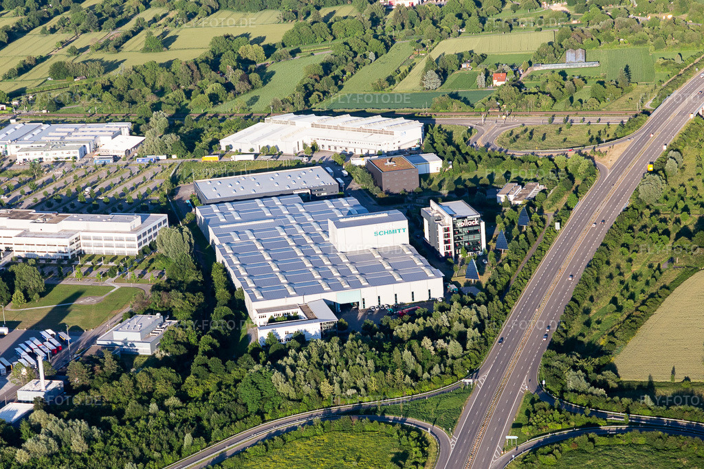 Luftbild: Alois Schmitt GmbH im Ortsteil Durlach in Karlsruhe im Bundesland Baden-Württemberg in Deutschland. Foto: IMG_115218.jpg vom 13.06.2019 durch Werner Riehm/FLY-FOTO.de