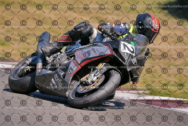 26bt05-0773 | markuskiefer.com - Realisiert mit Pictrs.com