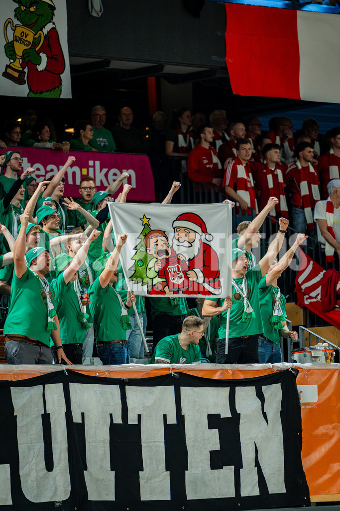 39. OM-Supercup-33 | jns.sportfotos - Realisiert mit Pictrs.com