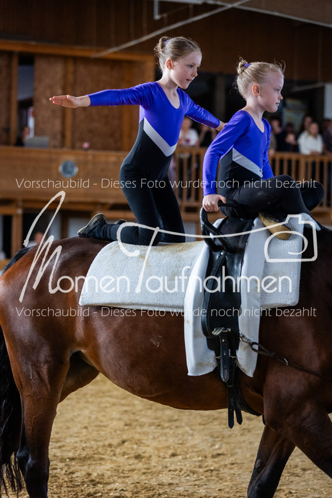 SS-Maxi-204 | MomenTaufnahmen Pferdesportfotos