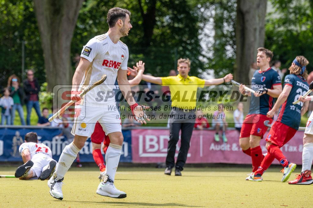 SFE_20230521_0088 | 1. Bundesliga Hockey Viertelfinale 3 Herren Rot-Weiss Köln - Berliner HC am 21.05.2023 in Köln (KTHC Stadion Rot-Weiss Köln Tennis and Hockey Club), Photo: Stephan Fehrmann 2023 (Sports-Gallery),Elian Mazkour ( Rot-Weiss Köln #26 )