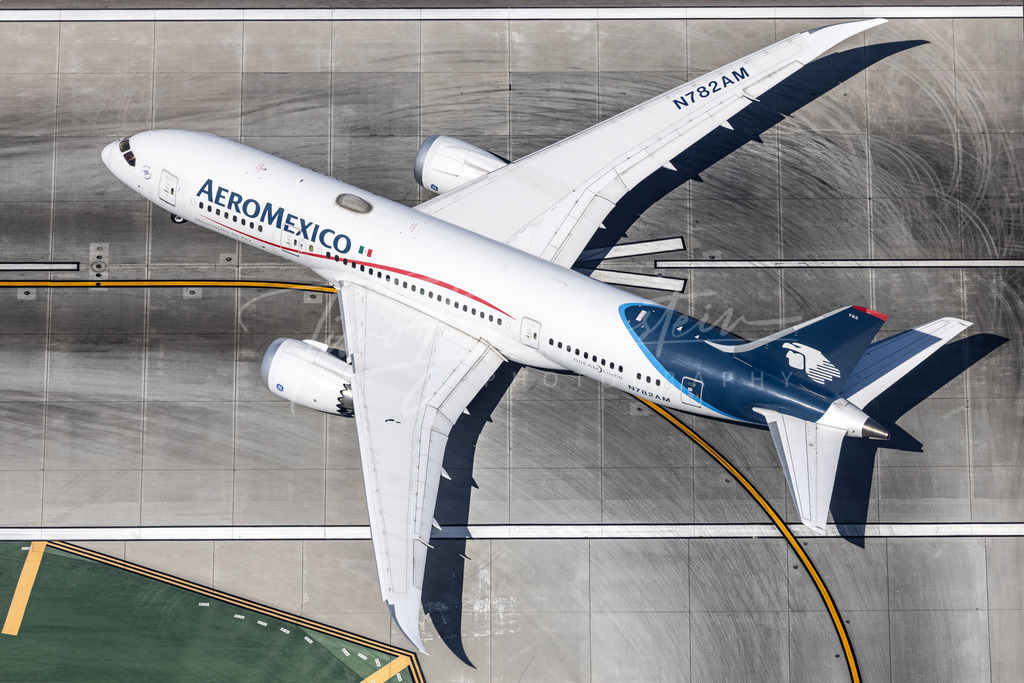 2N8A3304 | Buy high-quality aviation and travel photography prints by professional photographer Timo Breidenstein. Authentic images, professionally printed, worldwide shipping. - Realisiert mit Pictrs.com