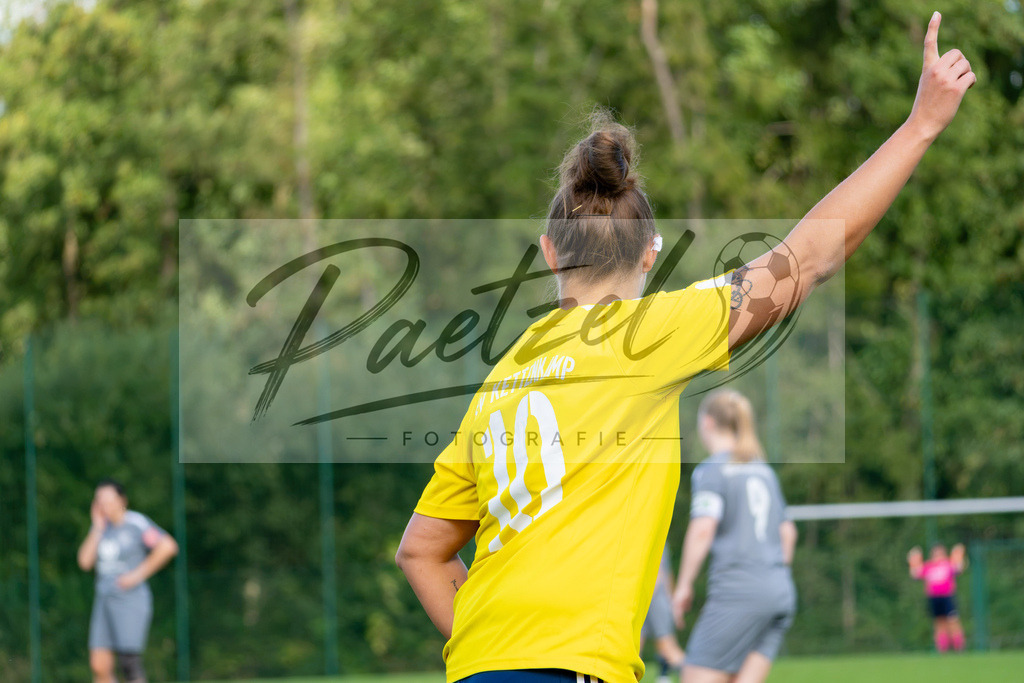 20260906_RULSVK_0101 | Fußball, Frauen:   beim Spiel der Kreisliga zwischen SG Rulle/Haste vs. SV Kettenkamp am 06.09.2026 im Stavermann-Sportpark in Rulle/Wallenhorst, Deutschland.(Foto von Nico Paetzel) - Realisiert mit Pictrs.com
