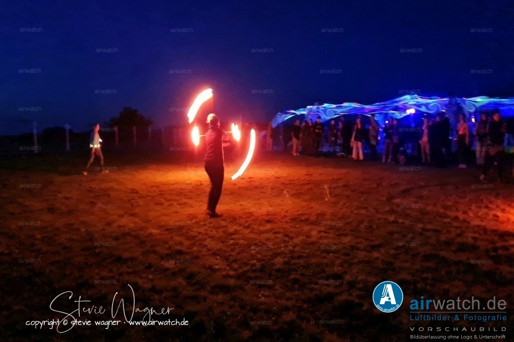 Bachblyten® Festival 2023 | Entdecken Sie atemberaubende Luftbilder und Fotografien auf airwatch.de - Tauchen Sie ein in eine Welt voller faszinierender Aufnahmen aus der Vogelperspektive.
