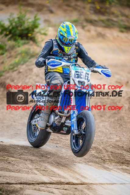 MaZZes_FotoMatrix_230812_0159 | UE40