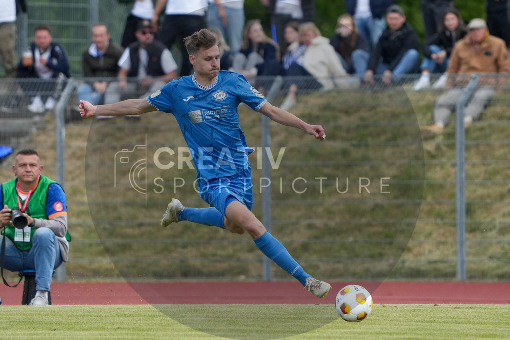 Fußball, Herren, Saison 2024/2025, Finaltag der Amateure 2025, Landespokal Brandenburg, Finale, VfB 1921 Krieschow vs. RSV Eintracht 1949, Samstag 24.05.2025, Volksparkstadion Neuruppin, | Fußball, Herren, Saison 2024/2025, Finaltag der Amateure 2025, Landespokal Brandenburg, Finale, VfB 1921 Krieschow vs. RSV Eintracht 1949, Samstag 24.05.2025, Volksparkstadion Neuruppin, Im Bild: Dominik Kruska (RSV) - Realisiert mit Pictrs.com