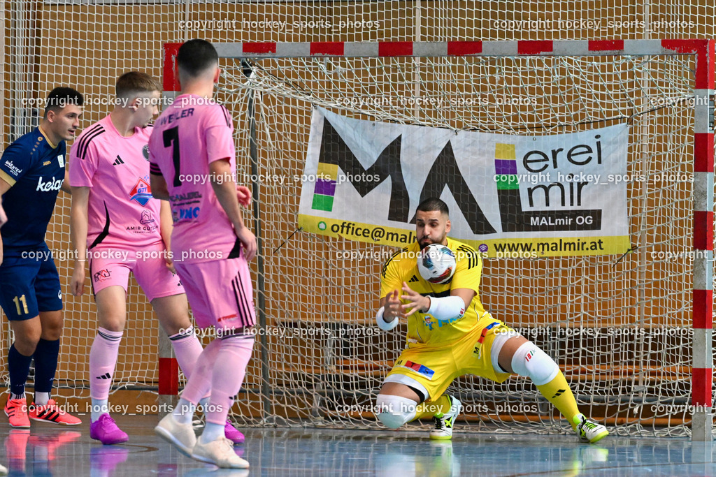Carinthia Flamengo Futsal Club vs. Futsal Klagenfurt | #11 Saso Kovacevic Futsal Klagenfurt, #97 Leon Brisevac Carinthia Flamengo, #7 Enes Brdjanovic Carinthia Flamengo, #1 Youssef Helal Carinthia Flamengo, Carinthia Flamengo Futsal Club vs. Futsal Klagenfurt, Carinthia Flamengo Futsal Club vs. Futsal Klagenfurt am 01.12.2024 in Klagenfurt (Ballspielhalle Viktring), Austria, (Photo by Bernd Stefan)