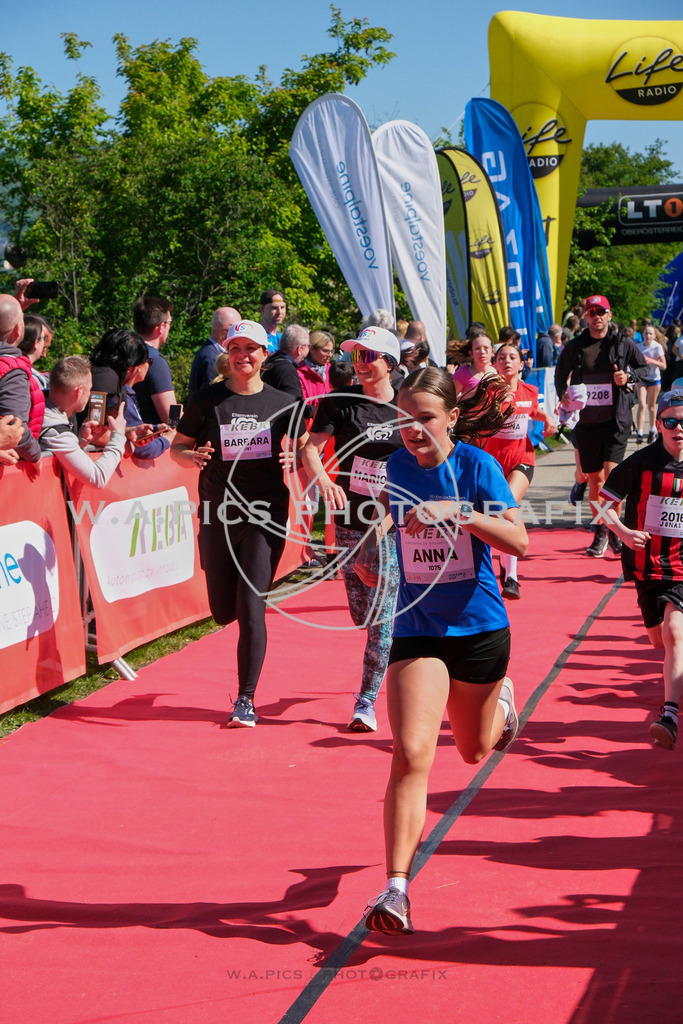 ..... | LINZ,AUSTRIA,27.April 24, Int. 3 Brückenlauf Linz  , Image shows: Photo: WAPICS / Michael ring