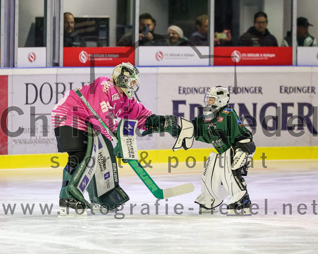 2025-10-24_032_TSV_Erding_gegen_Deggendorfer_SC | Erding, Deutschland, 24.10.2025:Eishockey, Oberliga Süd 2025 / 2026, 11. Spieltag, TSV Erding gegen Deggendorfer SC, Endergebnis: 2:4Torwart Leon Meder (Erding Gladiators, #39)Foto: Christian Riedel / fotografie-riedel.net