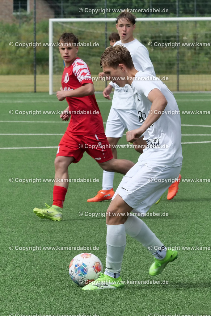 Fußball : C-Junioren : Aufstieg Regionalliga West : SUS 09 Dinslaken - Vfb 03 Hilden am 04.06.2026 in Dinslaken | Fußball : C-Junioren : Aufstieg Regionalliga West : SUS 09 Dinslaken (rotr Trikots)- Vfb 03 Hilden (weiße Trikots) am 04.06.2026 in Dinslaken - Realisiert mit Pictrs.com