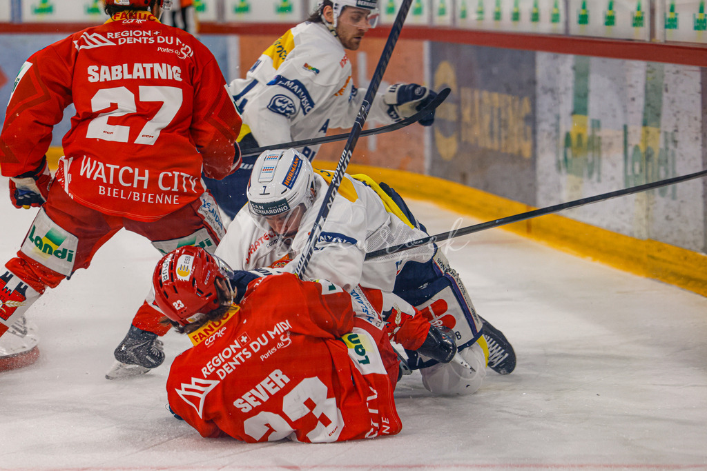 EHCB vs HCAP 20260115_wb-4216 | Sportbilder, Sportfotograf, Hochzeits- und Eventfotografin, Flugshows, Portraits und Tiershooting, Aviation, Downhill, Nationalleague, Swissleague, International
