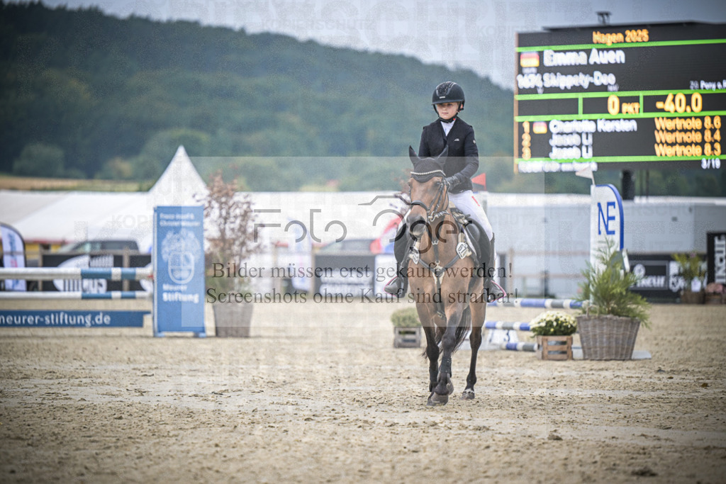 DOS_1187 | Entdecke hochwertige Reitturnierfotos von Foto Oger. Professionell, emotional und authentisch – jetzt Lieblingsmomente im Shop bestellen.Deutschlandweite Turnierfotografie. - Realisiert mit Pictrs.com