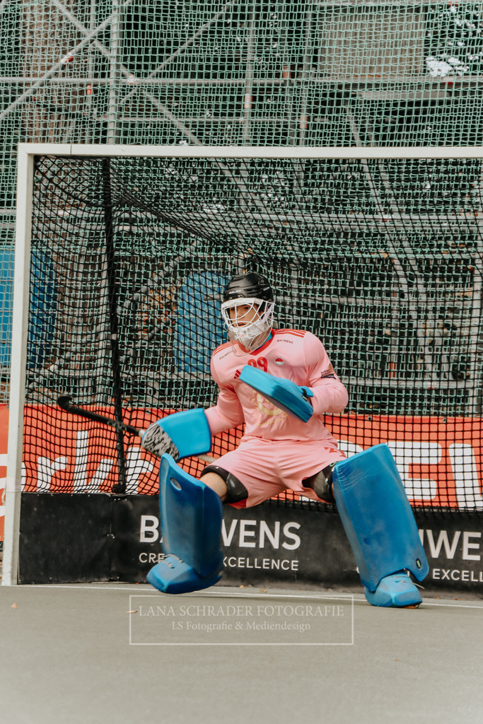 MU18_DM_ZWR_HF_RWK-KTHC_18.10.25_Köln (17 von 432) | lanaschraderfotografie - Realisiert mit Pictrs.com