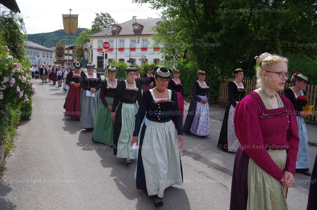 IMGP5496 | fotografiert von Axel PollmannLeonhardi Wallfahrt Benediktbeuern und Murnau, Fronleichnam, Fasching, Landschaft im Loisachtal und Benediktbeuern  - Realisiert mit Pictrs.com