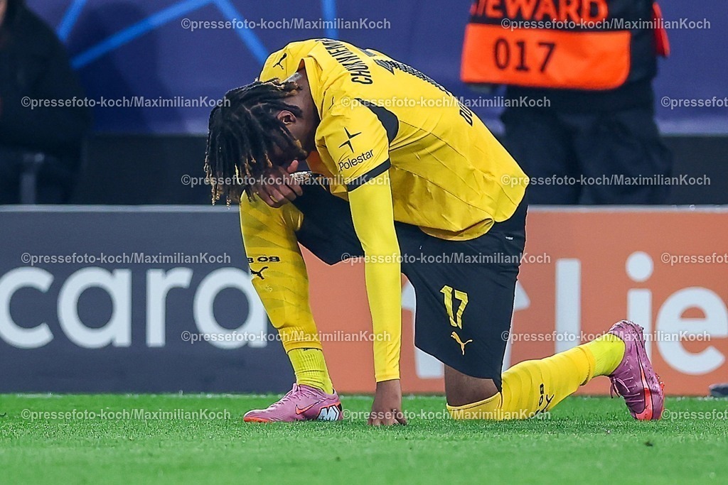 UCL01102501087 | 01.10.2025, Fußball, UEFA Champions League, Borussia Dortmund - Athletic Club Bilbao, BVB Stadion, 2. Spieltag, Saison 2025 2026: Torjubel nach dem Tor zum 2:0 durch Torschütze Carney Chukwuemeka (BVB #17)  Regulations prohibit any use of photographs as image sequences and or quasi-video.