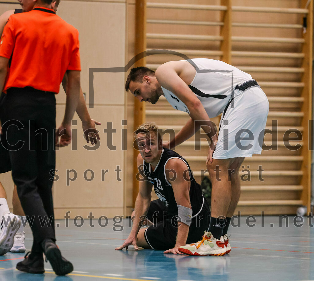 2023-10-08_024_TSV_Vaterstetten_gegen_ESV_Staffelsee | Vaterstetten, Deutschland, 08.10.2023:
Basketball, Bayernliga Herren Süd 2023 / 2024, 3. Spieltag, TSV Vaterstetten gegen ESV Staffelsee, Endergebnis: 62:90

Foto: Christian Riedel / fotografie-riedel.net