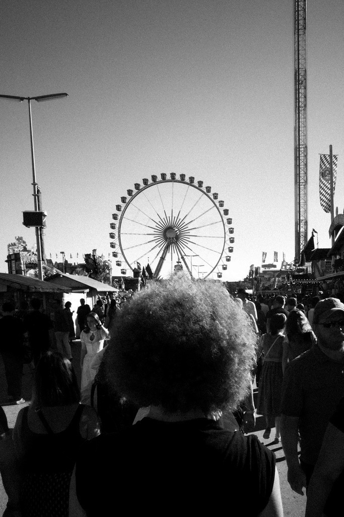 Wiesn | Prints and More! BIG and small streetphotography; street, photography, art, Fotografie, Straßenfotografie  - Realisiert mit Pictrs.com