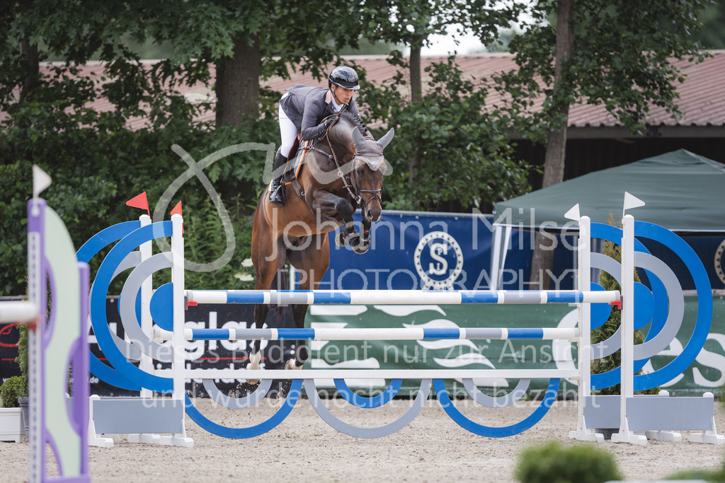220614_Mühlen_SprPfM-611 | Late Entry Mühlen
Springprüfung Kl.M* 6-8j. Pferde gl. Einlaufprüfung für 6j. Pferde
14.06.2022