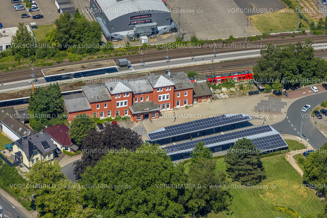 Schwelm230708967 | Luftbild, Bahnhof Schwelm, Busbahnhof mit Solardach, Schwelm, Ruhrgebiet, Nordrhein-Westfalen, Deutschland