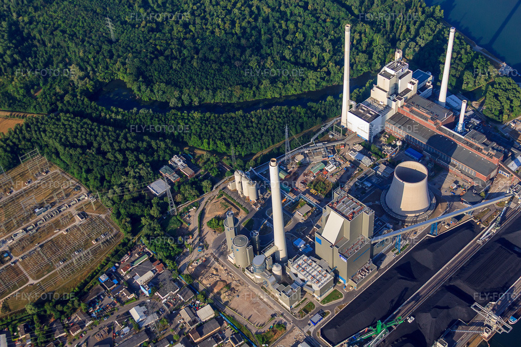 Luftbild: EnBW Energie Baden-Württemberg AG, Rheinhafen-Dampfkraftwerk Karlsruhe vonvon N im Ortsteil Daxlanden in Karlsruhe im Bundesland Baden-Württemberg in Deutschland.Foto: IMG_69810.jpg vom 06.07.2014 durch Werner Riehm/FLY-FOTO.deAuflösung des Originals: 4752 x 3168 pxWWW.ENBW.COM
