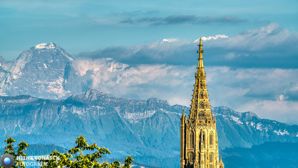 Bern_0029 | Alle Bilder von Heinz Vonäsch Fotografie können alle zu günstigen Preisen gekauft werden! Download der Bilder, Ausdrucke, Postkarten, Tassen T-Shirts, Kalender, Alu- Dibond usw. - Realisiert mit Pictrs.com