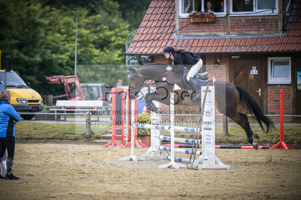 DOS_2022 | Entdecke hochwertige Reitturnierfotos von Foto Oger. Professionell, emotional und authentisch – jetzt Lieblingsmomente im Shop bestellen.Deutschlandweite Turnierfotografie. - Realisiert mit Pictrs.com