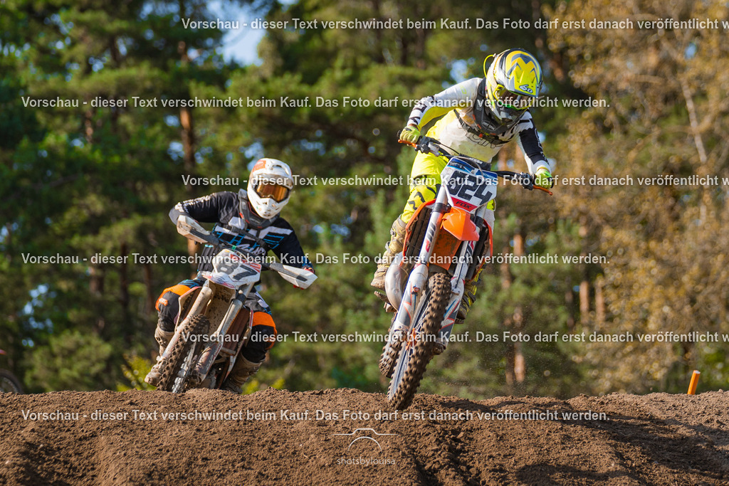 09_21_LM_Schenkenhorst-9435 | Sportfotografin aus Berlin-Brandenburg mit Fokus auf Motocross. Ich halte deine sportliche Leistung und echte Emotionen auf und neben der Strecke professionell fest. Entdecke die Fotos von deinem Rennen und bestelle sie direkt hier im Shop.