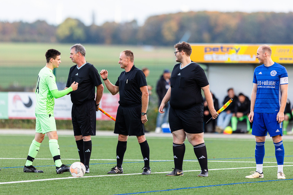 SG Morshausen - FC Karbach II | Sportfotografie Hermann-Josef Stoffel - Realisiert mit Pictrs.com