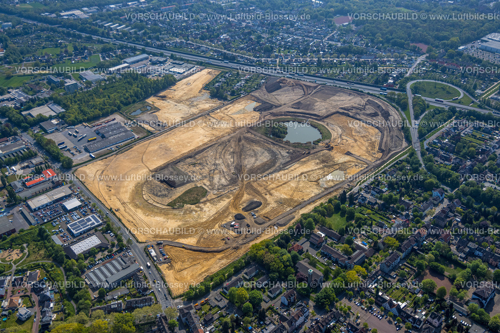 Recklinghausen220500904 | Luftbild der ehemaligen Trabrennbahn Recklinghausen, an der Autobahn A2, mit nördlicher Tangente der Blitzkuhlenstraße,  König-Ludwig, Recklinghausen, Ruhrgebiet, Nordrhein-Westfalen, Deutschland