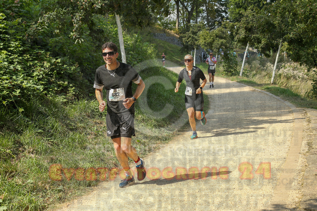 250824_1439_EX1_7009 | Sportfotografie im Rhein-Sieg Kreis, Köln, Bonn, NRW, Rheinland Pfalz, Hessen, etc. Unser Tätigkeitsfeld umfasst den Laufsport vom Volkslauf über den Marathon, Duathlon, Triathon bis zum Ultralauf wie Kölnpfad Ultra oder Schindertrail.