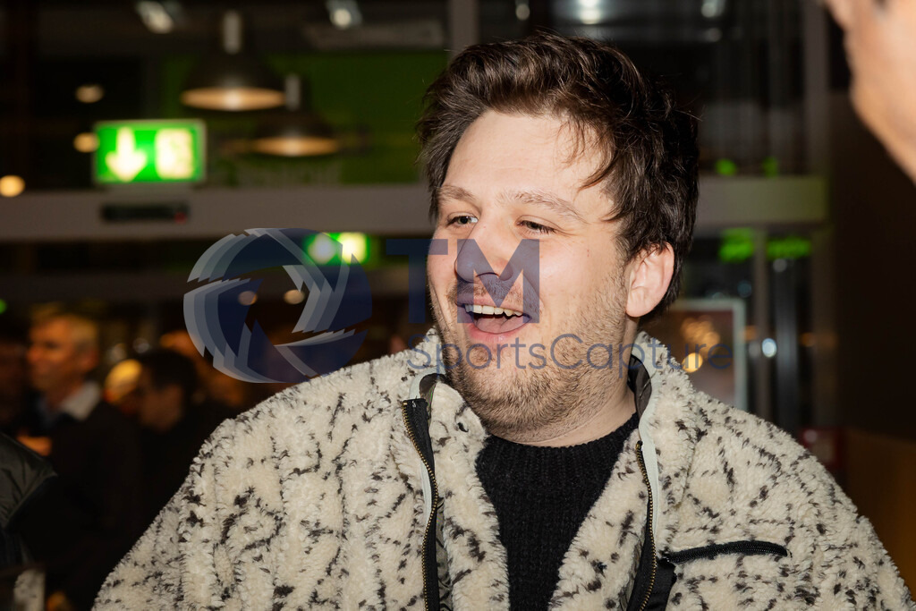 TP-20241213-0101 | VILLACH,AUSTRIA,10.DEC.24 - ICE HOCKEY - ICE Hockey League, Villacher SV vs EC Red Bull Salzburg. Image shows Photo: GEPA pictures/ Matthias Trinkl