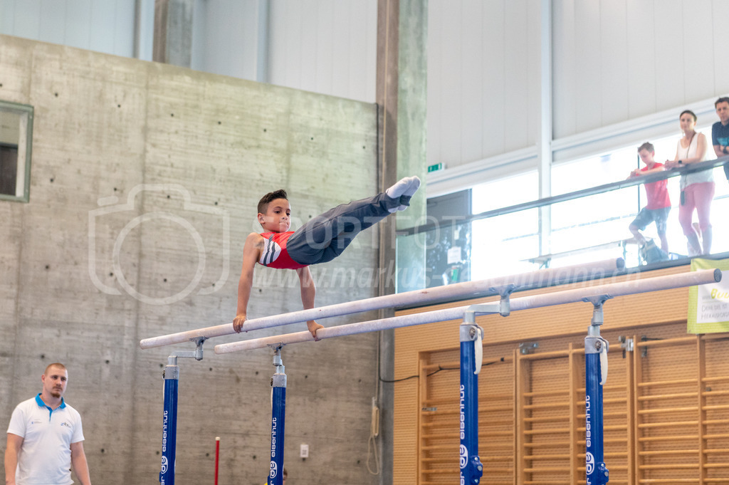 104. Zürcher Kunstturnertage Neftenbach - 15. May 2022 | 104. Zürcher Kunstturnertage Neftenbach
Turnhalle Ebni, Neftenbach
Programm 1 (P1)
Bild: Sportfotografie Markus Aeschimann | www.markus-aeschimann.ch - Realisiert mit Pictrs.com