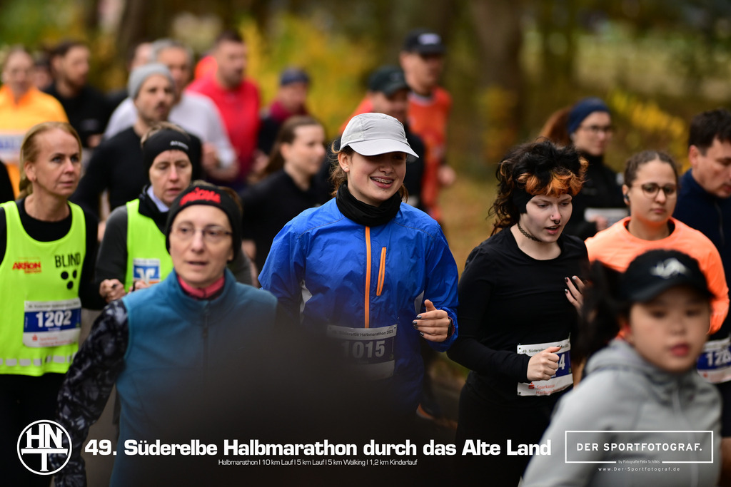 Süderelbe Halbmarathon 2025 I 09.11.2025 I Fotograf_DerSportfotograf.I 00436 | Der Sportfotograf. - Realized with Pictrs.com