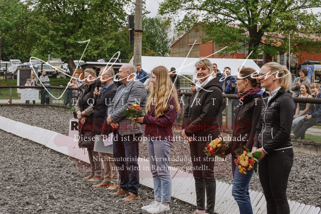 20230514_JK-Röhrsdorf-25-467 | Pferde- und Turnierfotografie in Westsachsen. Pferdeportraits, Auftragszeichnungen und intuitive Kunst.