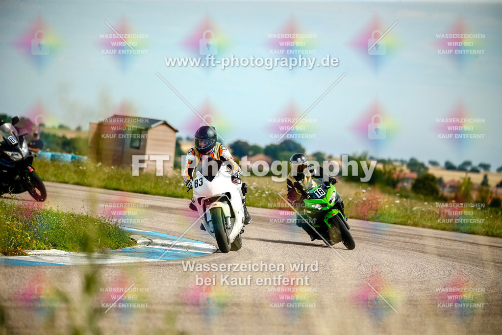 Chambley Juli-2566 | Hier findet Ihr Bilder von Touristenfahrten auf der Nürburgring Nordschleife oder von anderen Veranstaltungen die ich besucht habe. Viel Spass beim Durch Schauen 