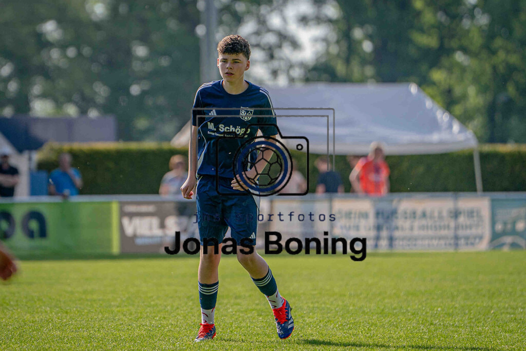 Fußball I C-Junioren I Saison 2025-2026 I Pfingsturnier Langförden I 12269 | jns.sportfotos - Realisiert mit Pictrs.com