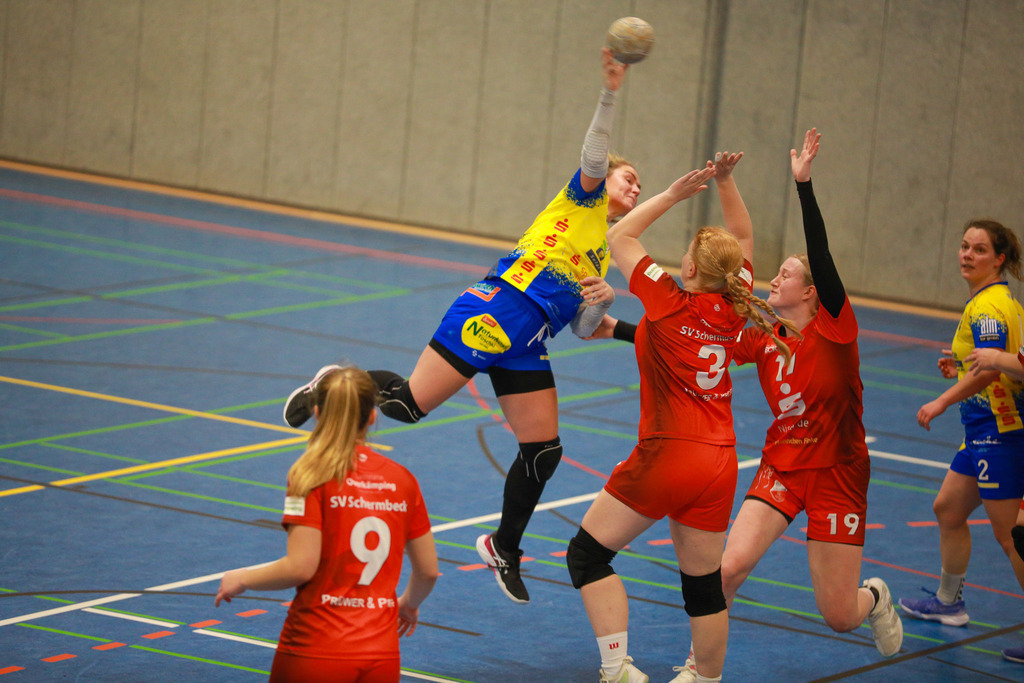 SvSchermbeck_SVN_061225_157 | Bildergalerie von Sport-Ereignissen aber auch von weiteren spannenden Dingen - nicht nur vom Niederrhein. In Anlehnung an den bekannten Spruch von Hanns Dieter Hüsch heißt das Motto: "Niederrhein ist überall".  - Realisiert mit Pictrs.com