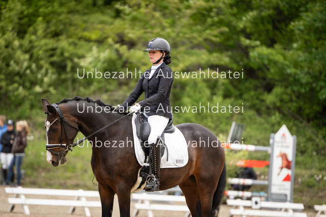 Bad_Meinberg_03813 | saradresslerfotografie - Realisiert mit Pictrs.com
