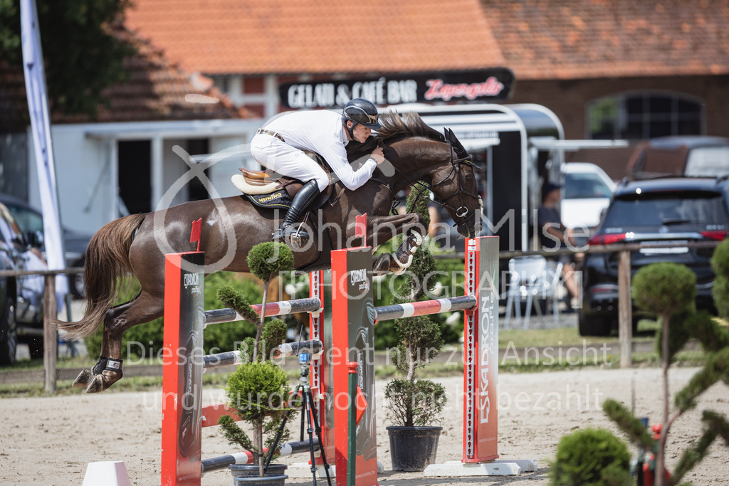 230624_PfSpTa_YoungsterM2-833 | Deine schönsten Turniermomente als professionelle Fotos! Entdecke hochwertige Pferdesport-Fotografie im Online-Shop. Jetzt Fotos finden & bestellen!
