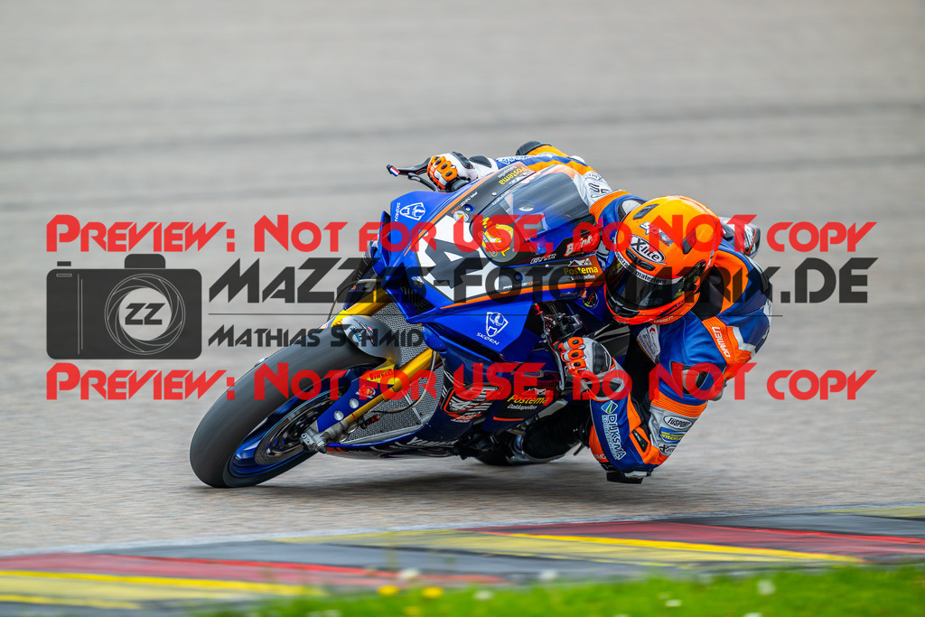 MaZZes_FotoMatrix_240504_6007705_3302 | STK1000