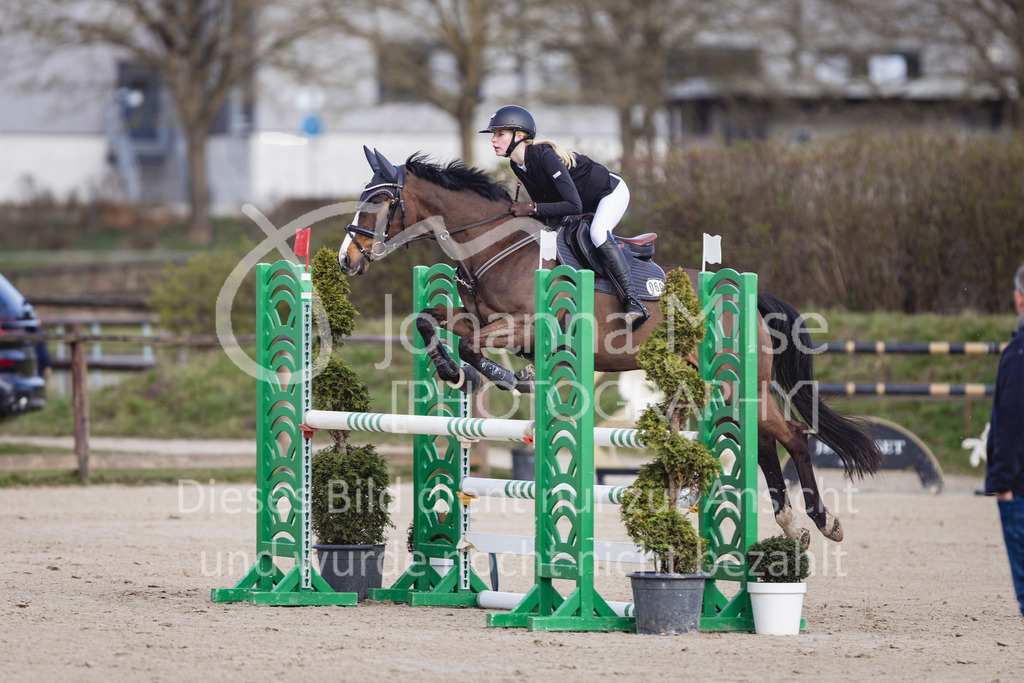 260404_Fruehlingsfest_SprPf-L-212 | Deine schönsten Turniermomente als professionelle Fotos! Entdecke hochwertige Pferdesport-Fotografie im Online-Shop. Jetzt Fotos finden & bestellen!