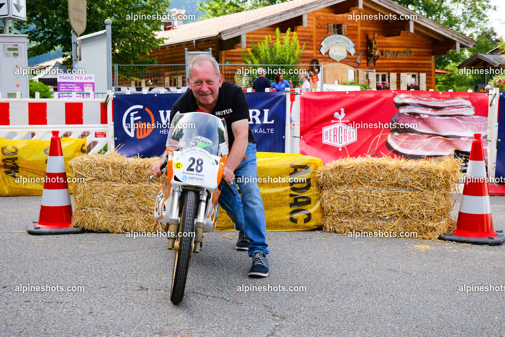 P1014645 | Erleben Sie atemberaubende, hochqualitative Fotos Ihrer Fahrt entlang der malerischen Alpenstraßen. Besuchen Sie alpineshots.com, um professionelle Aufnahmen Ihrer unvergesslichen Reise zu finden und zu kaufen - Realisiert mit Pictrs.com