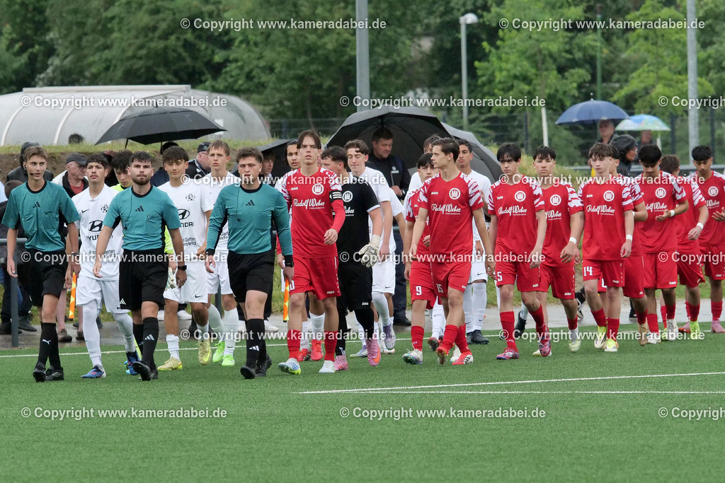 Fußball : C-Junioren : Aufstieg Regionalliga West : SUS 09 Dinslaken - Vfb 03 Hilden am 04.06.2026 in Dinslaken | Fußball : C-Junioren : Aufstieg Regionalliga West : SUS 09 Dinslaken (rotr Trikots)- Vfb 03 Hilden (weiße Trikots) am 04.06.2026 in Dinslaken - Realisiert mit Pictrs.com