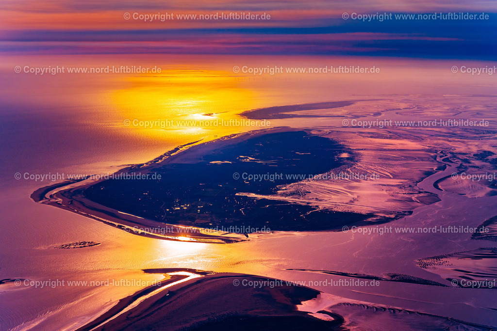 Spiekeroog_Sonnenaufgang_ELS_6094190523 | LANGEOOG 19.05.2023 Küstenbereich der der Nordsee - Insel - Insel in Langeoog auf der Insel Langeoog im Bundesland Niedersachsen, Deutschland. Weiterführende Informationen bei: Tourismus-Service Langeoog. // Coastal area the North Sea island - Island in Langeoog on island Langeoog in the state Lower Saxony, Germany. Further information at: Tourismus-Service Langeoog. Foto: Martin Elsen