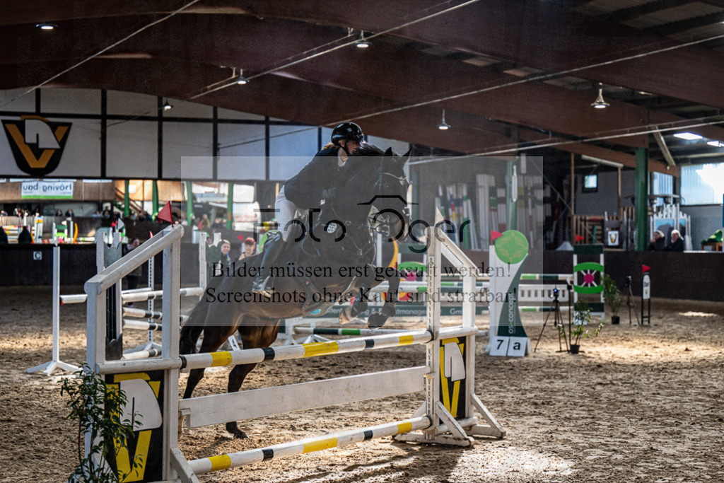 20240309-DOS_7322 | Entdecke hochwertige Reitturnierfotos von Foto Oger. Professionell, emotional und authentisch – jetzt Lieblingsmomente im Shop bestellen.Deutschlandweite Turnierfotografie. - Realisiert mit Pictrs.com