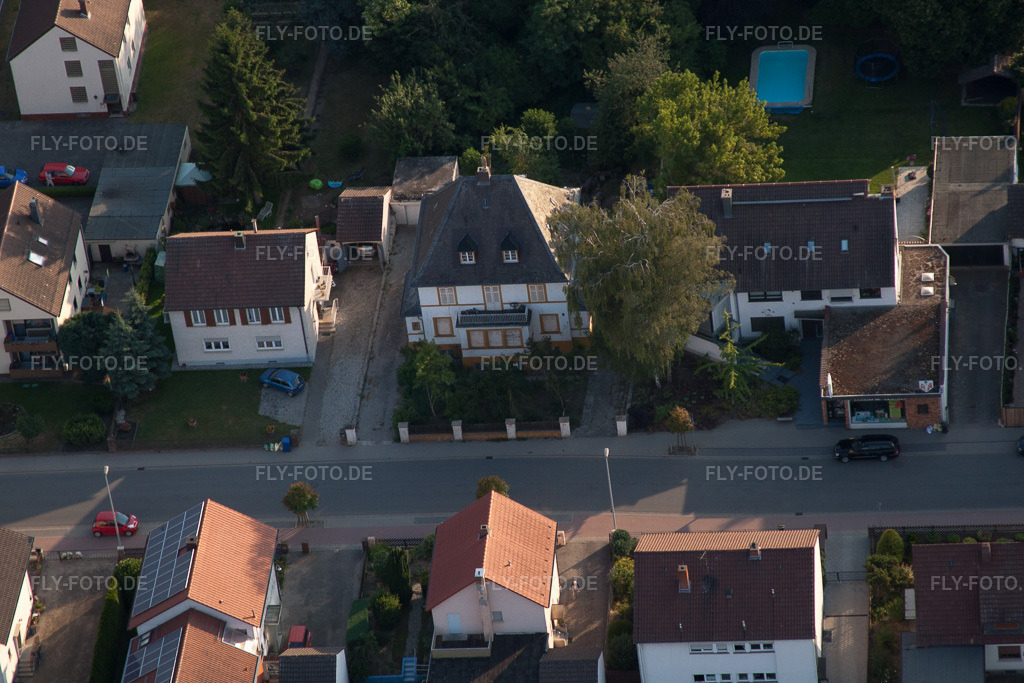 Luftbild: Vom-Stein-Straße im Ortsteil Dannstadt in Dannstadt-Schauernheim im Bundesland Rheinland-Pfalz in Deutschland. Foto: IMG_68957.jpg vom 24.06.2014 durch Werner Riehm/FLY-FOTO.de